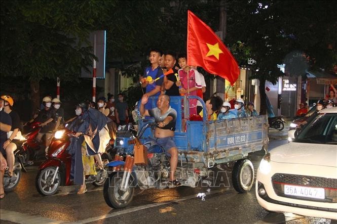 Người dân phấn khích với chức vô địch của U23 Việt Nam ảnh 1