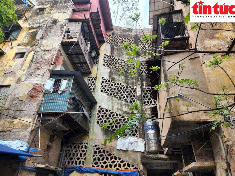 'Chuồng cọp' chung cư cũ - lợi bất cập hại ảnh 11