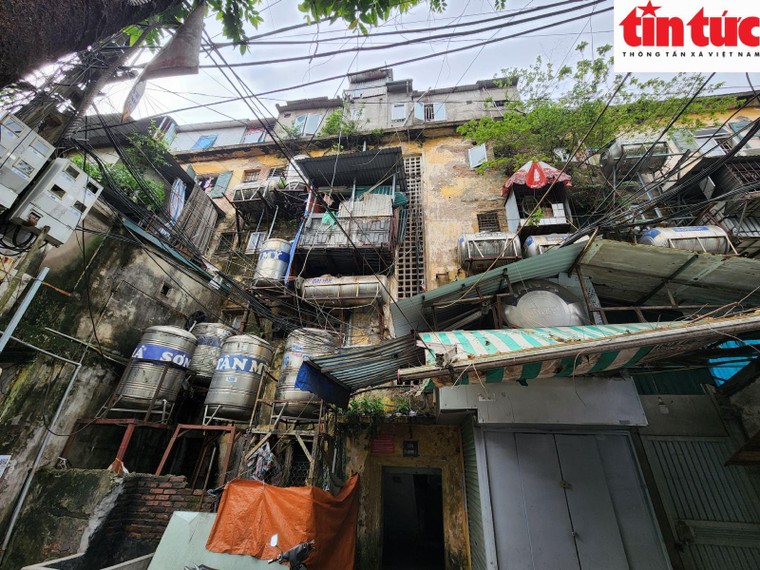 'Chuồng cọp' chung cư cũ - lợi bất cập hại ảnh 2