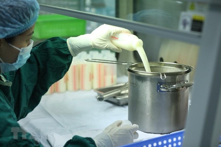 Cận cảnh ngân hàng sữa mẹ đầu tiên tại thủ đô Hà Nội ảnh 1