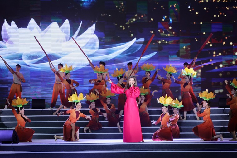 Sun Group đưa chuỗi sự kiện nghệ thuật và lễ hội đặc sặc đến Hòa Bình hai ngày cuối tháng 7 ảnh 4