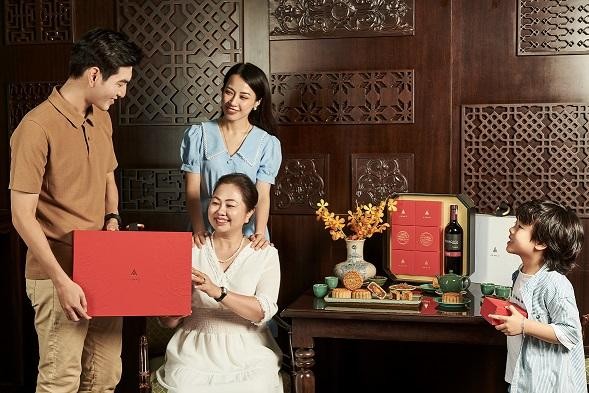 Đón mùa trăng trọn vẹn cùng bánh trung thu “Song Lân Khai Phúc” từ Vinpearl Luxury Landmark 81 ảnh 6