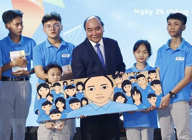 Chủ tịch nước dự 'Ngày hội tới trường' cùng học sinh trường Hy Vọng ảnh 2