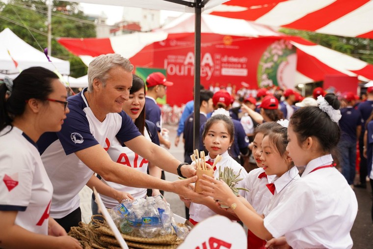 "Hành trình cuộc sống": Mang niềm vui đến với trẻ em khó khăn thành phố Hải Phòng ảnh 5
