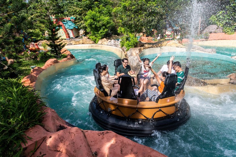 Xuyên không đón ‘Tết chất’ khắp 3 miền VinWonders ảnh 10