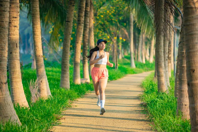 Trải nghiệm độc đáo tại cung đường Ecopark Marathon 2023 ảnh 1
