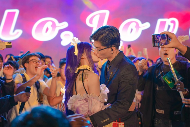 Muôn sắc màu Valentine ở các khu vui chơi trên cả nước ảnh 5