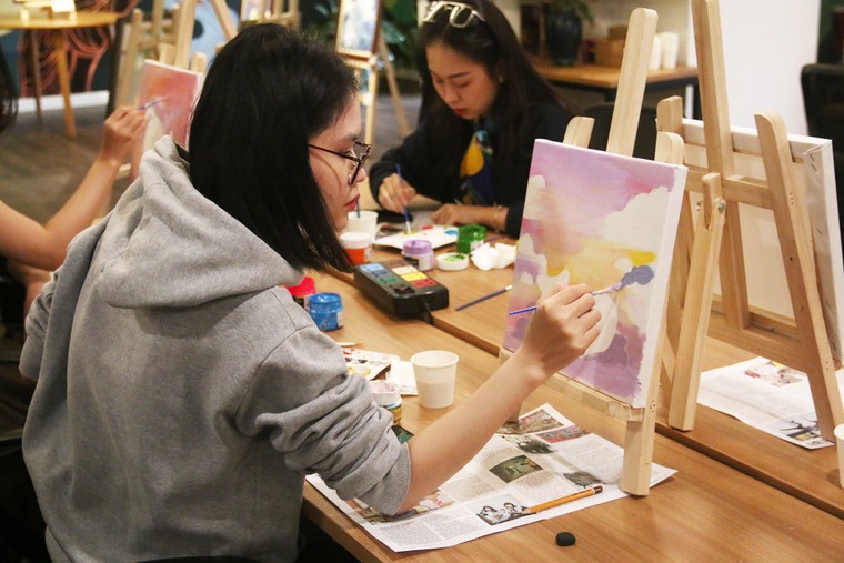 Thưởng thức những tác phẩm từ vật liệu tái chế tại Triển lãm Xuân Xanh ảnh 6