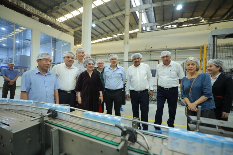 Đại sứ Andrew Goledzinowski: ‘TH là doanh nghiệp đi đầu trong quan hệ Việt Nam – Australia’ ảnh 1