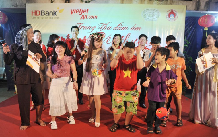  Chuyện nữ doanh nhân ‘náo động’ thị trường hàng không thế giới ảnh 4