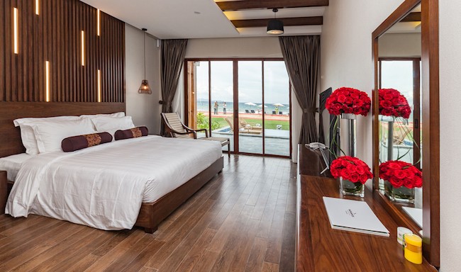 Tận mắt ngắm biệt thự Mövenpick Cam Ranh Resort soi bóng đại dương ảnh 2