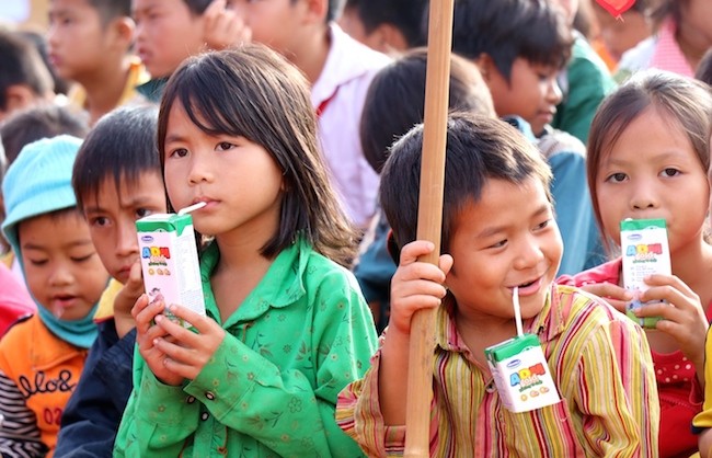 Vinamilk tiên phong mang Chương trình sữa học đường đến với trẻ em Đắk Nông ảnh 3