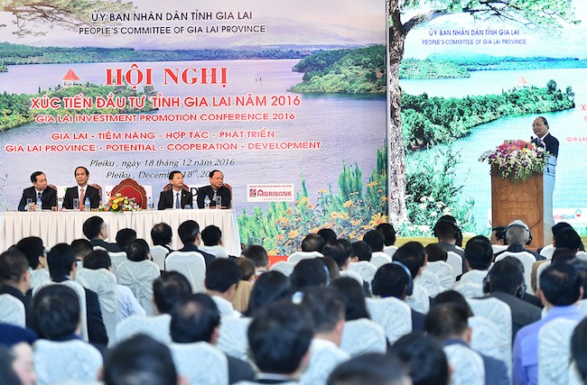 Thủ tướng: Tránh tình trạng ‘trên trải thảm đỏ, dưới rải đinh’ ảnh 1