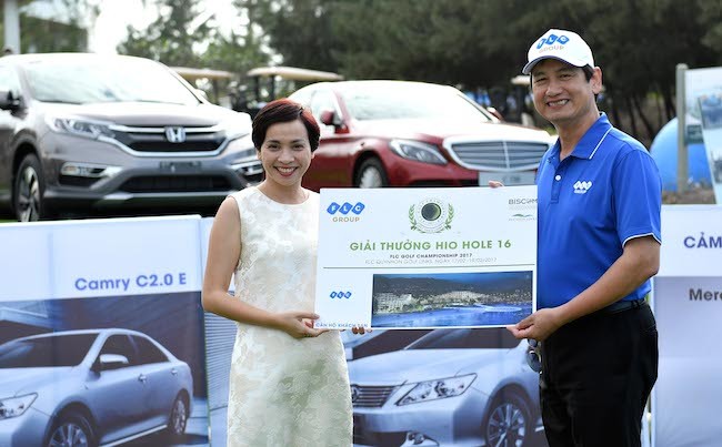 Cú hole-in-one 7 tỷ tại FLC Golf Championship 2017 ảnh 1