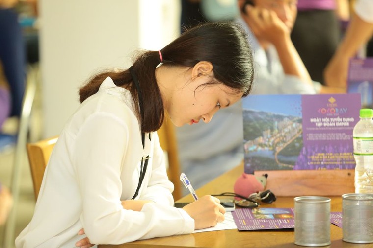 Chiến lược đằng sau lời hứa tạo việc làm cho 1 vạn người của Empire ảnh 2