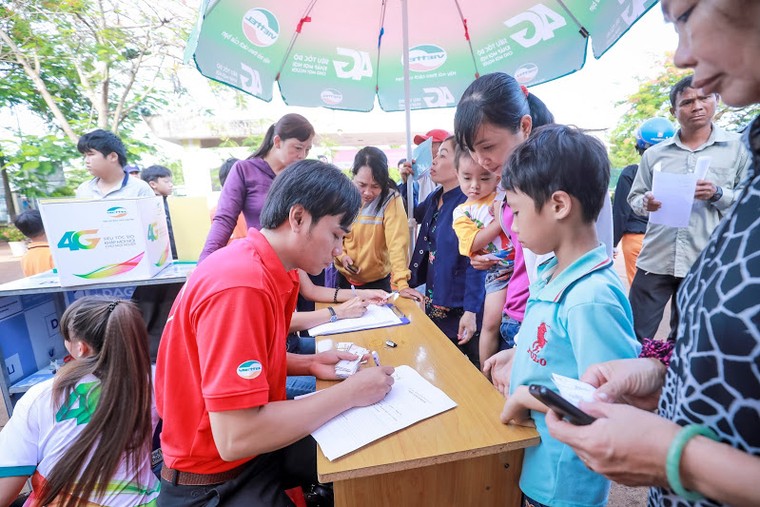 2200 trẻ em Bình Phước được khám sàng lọc tim miễn phí ảnh 3