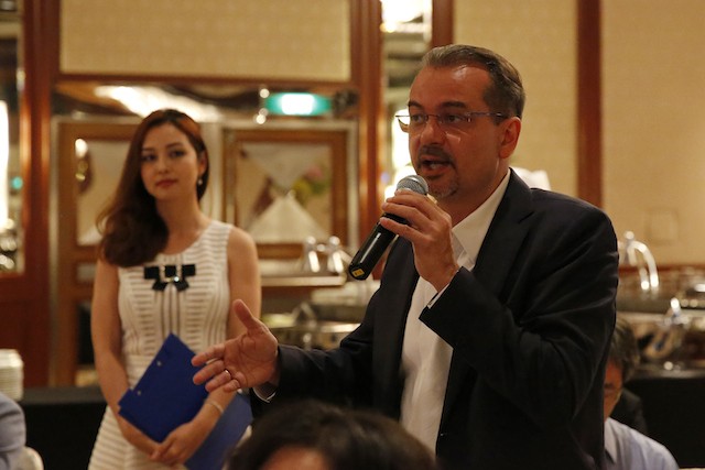 FLC sẽ niêm yết trên sàn chứng khoán Singapore và xây Sentosa ở Việt Nam ảnh 1