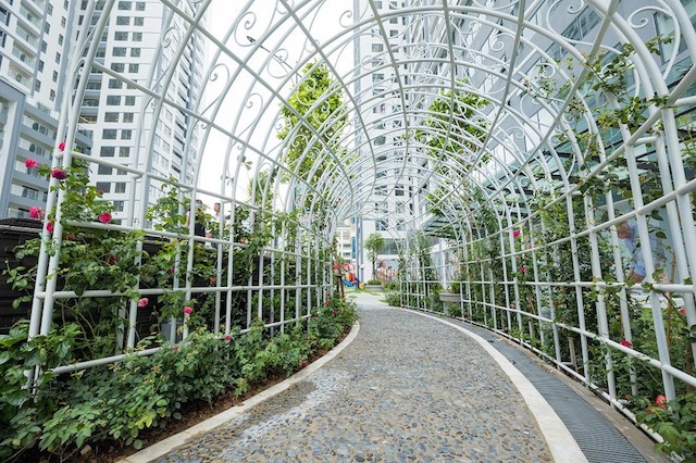 Nhiều dự án lớn bàn giao nhà, thị trường tháng Ngâu sôi động ảnh 2