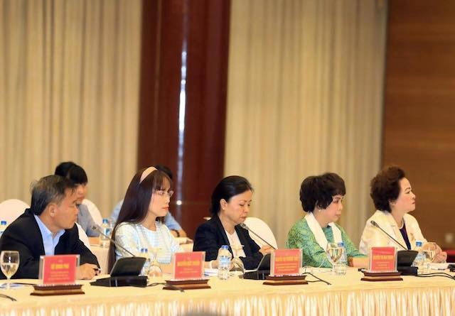 Thủ tướng đối thoại với một số tập đoàn kinh tế tư nhân ảnh 2