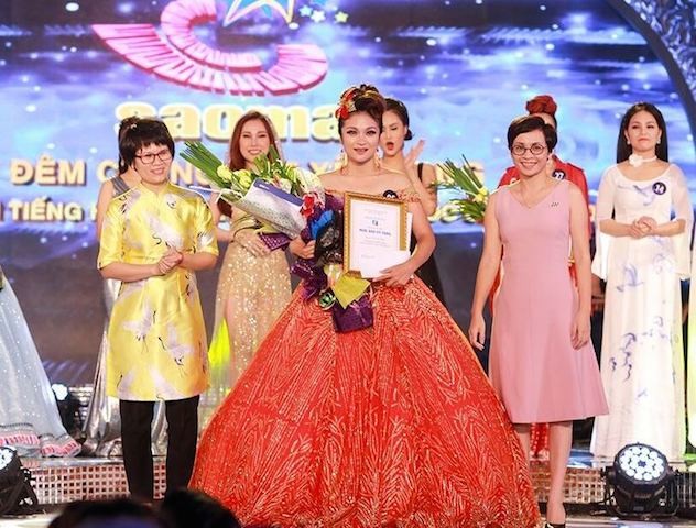 'Cơn mưa' giải thưởng trong đêm Chung kết xếp hạng Sao Mai 2017 ảnh 3