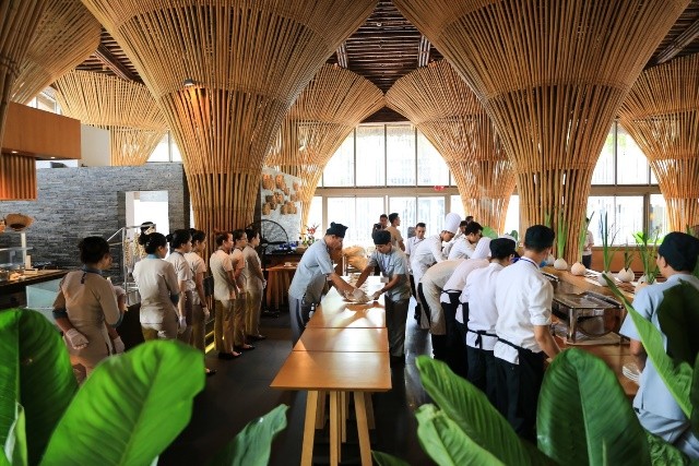 Có gì đặc biệt trong buổi tiệc của các Đệ nhất Phu nhân APEC ảnh 2