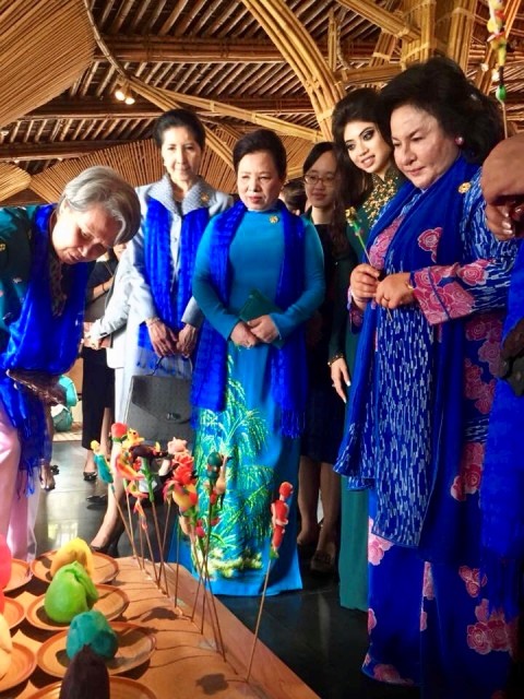 Có gì đặc biệt trong buổi tiệc của các Đệ nhất Phu nhân APEC ảnh 4