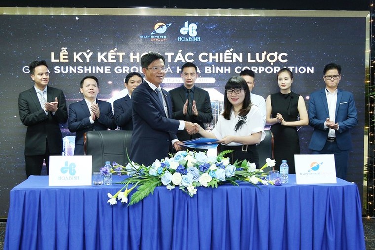 Hòa Bình và Sunshine Group ký kết hợp tác chiến lược ảnh 1
