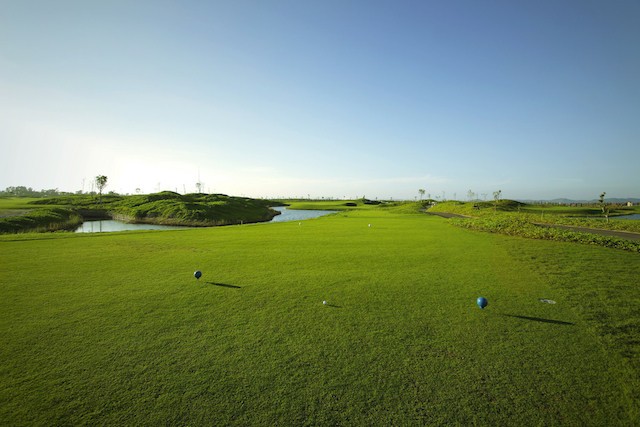 Giải thưởng kỷ lục với 50 xe sang tại FLC Golf Championship 2018 ảnh 1