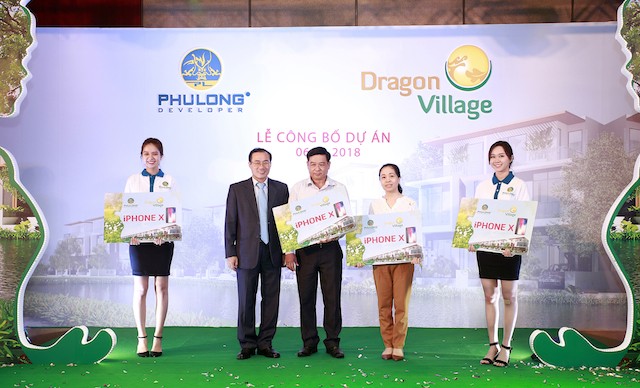 Khách hàng chen chân mua nhà dự án Dragon Village ảnh 4