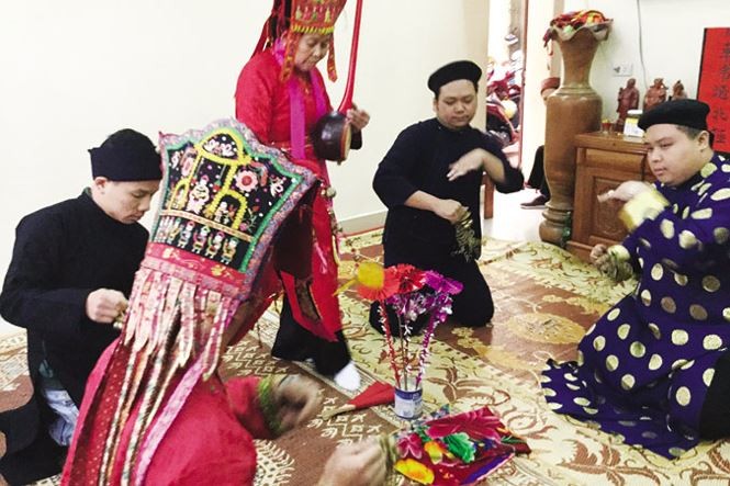 Mang Then đến trời Tây ảnh 2