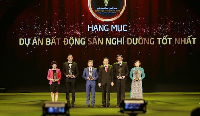FLC đoạt giải Nhà phát triển bất động sản uy tín nhất Việt Nam năm 2018 ảnh 1