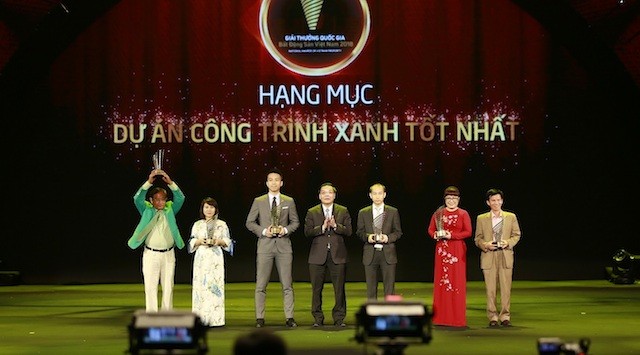 FLC đoạt giải Nhà phát triển bất động sản uy tín nhất Việt Nam năm 2018 ảnh 2