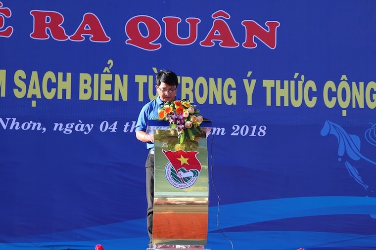 Sôi động chiến dịch 'Hãy làm sạch biển từ trong ý thức cộng đồng' lớn nhất Quy Nhơn 2018 ảnh 1