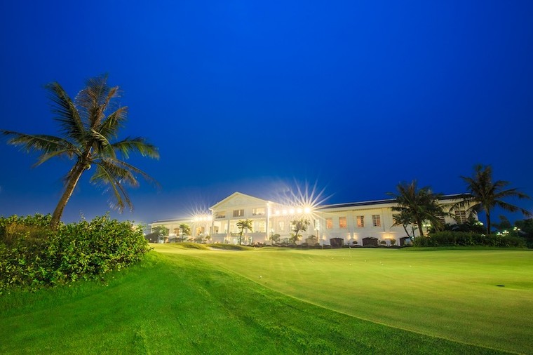 Thức dậy giữa thiên đường ảnh 2