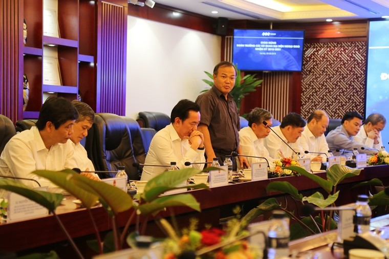 Tập đoàn FLC tiếp đón Đoàn trưởng các cơ quan đại diện Việt Nam ở nước ngoài nhiệm kỳ 2018-2021 ảnh 2