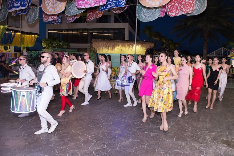 Thí sinh HHVN 2018 shock với những trải nghiệm tại Cocobay Đà Nẵng ảnh 2