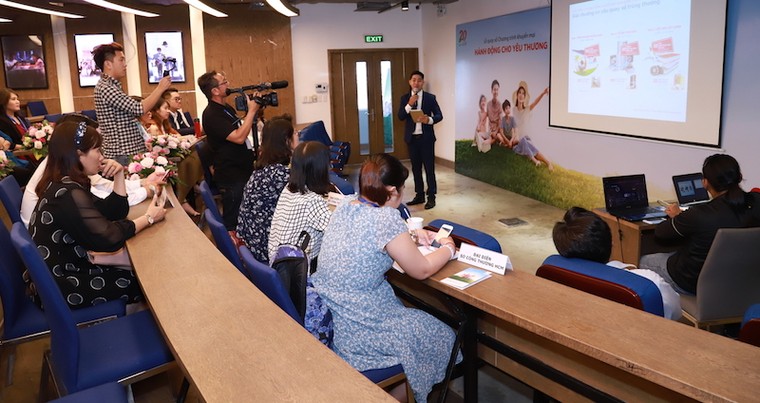 Prudential công bố kết quả quay số đợt 2 chương trình khuyến mại ‘hành động cho yêu thương’ ảnh 2