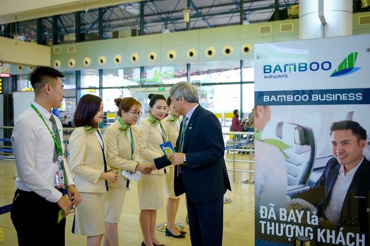 Những người coi sân bay là nhà, đồng nghiệp là người thân mỗi dịp Tết đến ảnh 1