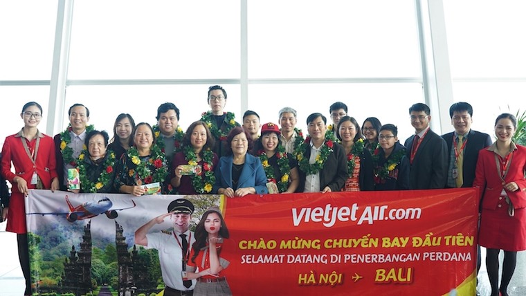 Vietjet khai trương đường bay thẳng đầu tiên kết nối Hà Nội – Bali (Indonesia) ảnh 1