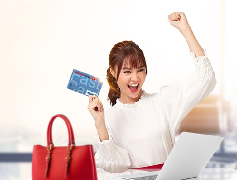 Thẻ F@stAccess Techcombank : Giảm rủi ro giao dịch trực tiếp, phòng chống COVID - 19 ảnh 1