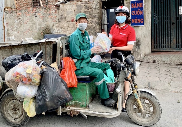 SeABank trao tặng 35,2 tấn gạo cho người nghèo trên toàn quốc trong mùa dịch Covid-19 ảnh 3