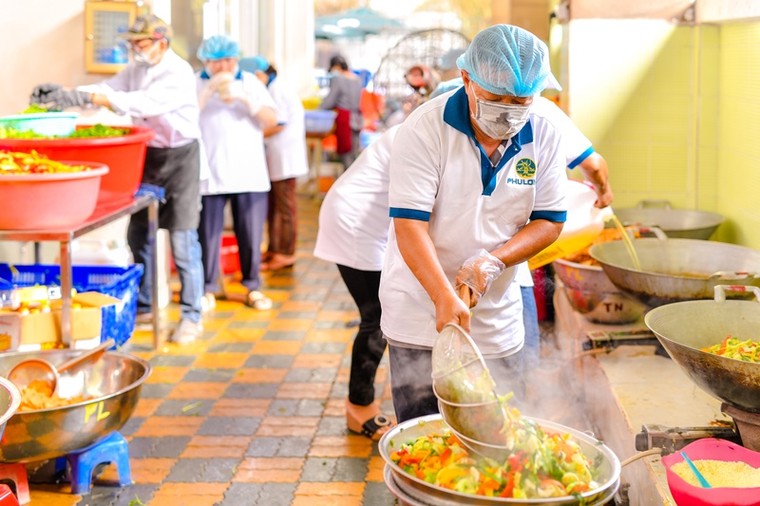 Những trái tim giàu lòng trắc ẩn trong mùa dịch Covid -19 ảnh 2