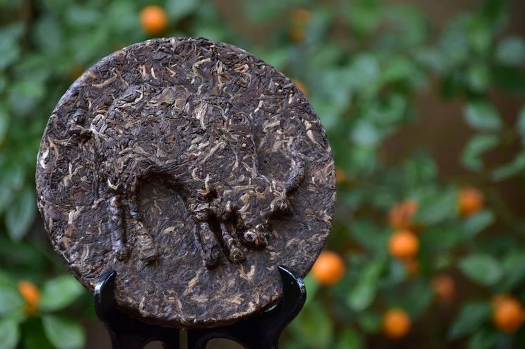 Quà tết độc đáo: Bánh trà cổ hình trâu vàng phú quý ảnh 6