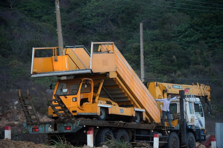 Du lịch Côn Đảo: Máy bay kín chỗ, khách sạn kín phòng ảnh 6