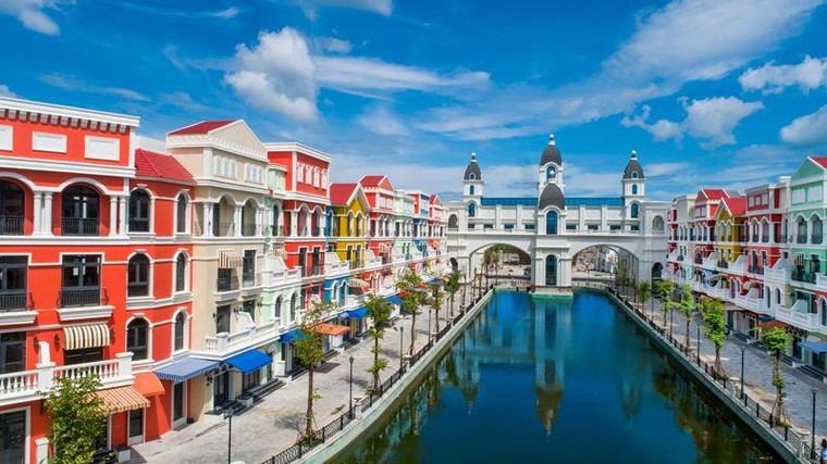 Phú Quốc lên thành phố, nhà đầu tư thông minh đang rót tiền vào đâu để sinh lời ngay? ảnh 1