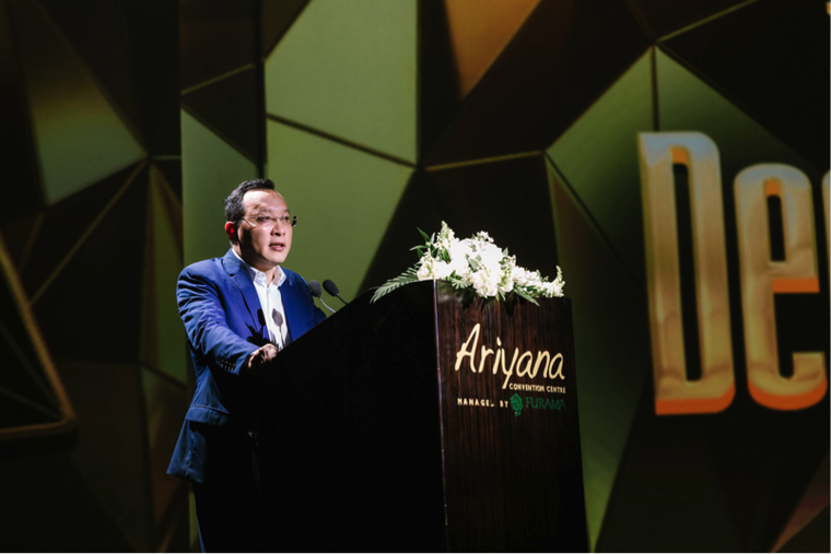 Ấn tượng sắc màu Thập kỷ 3D Mapping lần đầu tiên được trình diễn trong nhà tại Đà ảnh 5