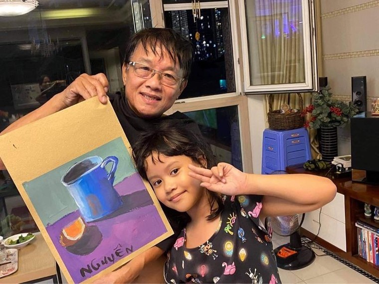 ‘Riêng một góc nhìn’ của nhà thơ ‘không thể cách ly cây bút’ ảnh 1