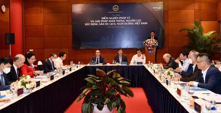 Có thể cấp sổ đỏ cho bất động sản nghỉ dưỡng trên ‘đất ở không hình thành đơn vị ở’ ảnh 2