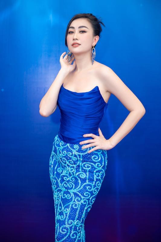 Dàn người đẹp doanh nhân khoe vóc dáng nổi bật tại họp báo Cuộc thi Hoa hậu Du lịch biển Việt Nam ảnh 4