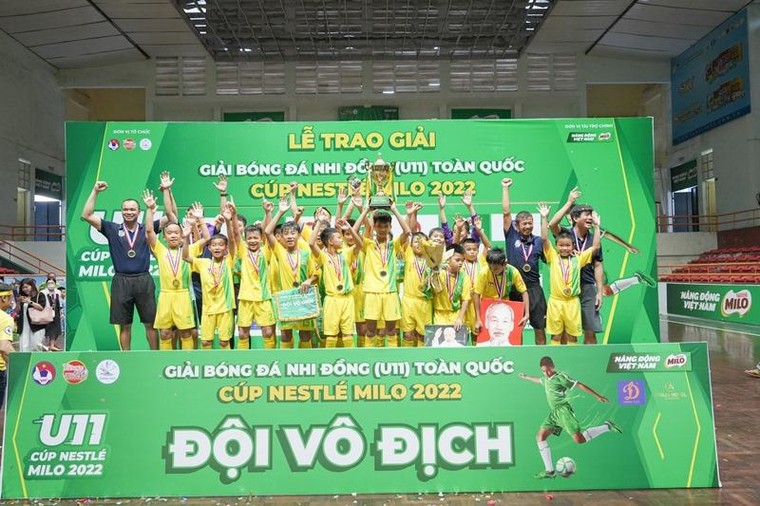 Sông Lam Nghệ An lên ngôi vô địch Giải bóng đá Nhi đồng toàn quốc - Cúp Nestlé MILO 2022 ảnh 1